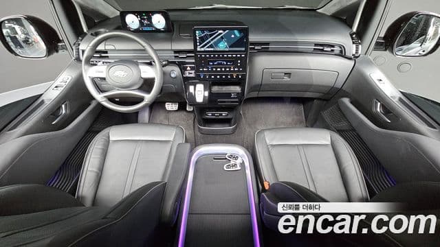 Hyundai Staria 2022 — ფოტო 7/20