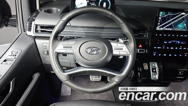 Hyundai Staria 2022 — ფოტო 14/20