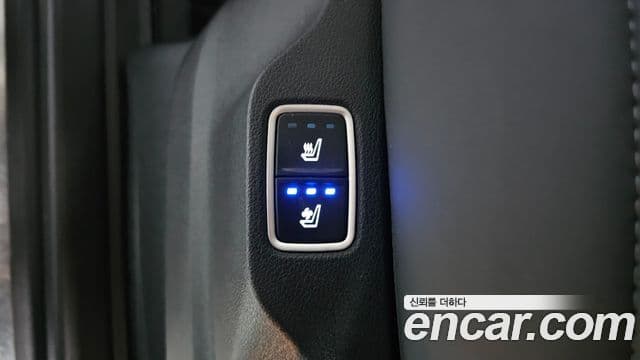 Hyundai Staria 2022 — ფოტო 19/20