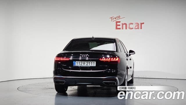 Audi A4 2021 — ფოტო 4/20