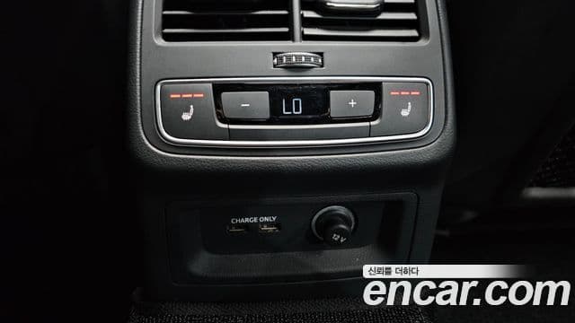 Audi A4 2021 — ფოტო 17/20