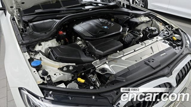 BMW 3 Series 2021 — ფოტო 6/20