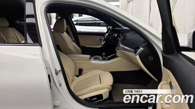 BMW 3 Series 2021 — ფოტო 11/20