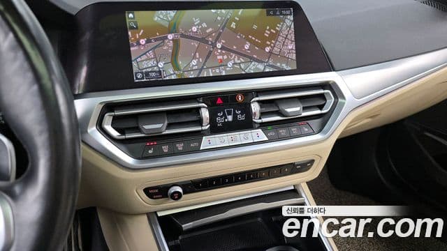 BMW 3 Series 2021 — ფოტო 15/20
