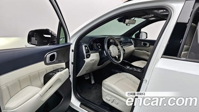 Kia Sorento 2021 — Photo 16/20