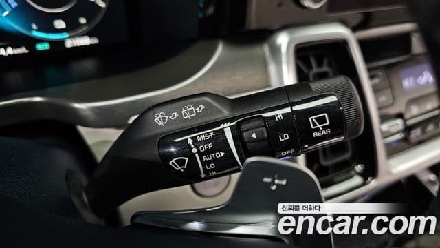 Kia Sorento 2021 — ფოტო 15/20