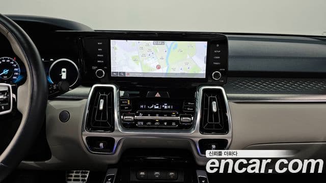 Kia Sorento 2021 — ფოტო 17/20