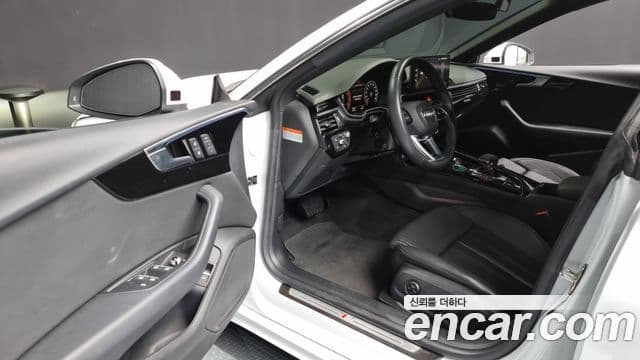 Audi A5 2021 — Şəkil 10/20