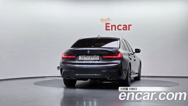 BMW 3 Series 2020 — ფოტო 4/20