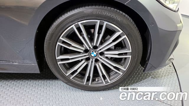 BMW 3 Series 2020 — ფოტო 5/20