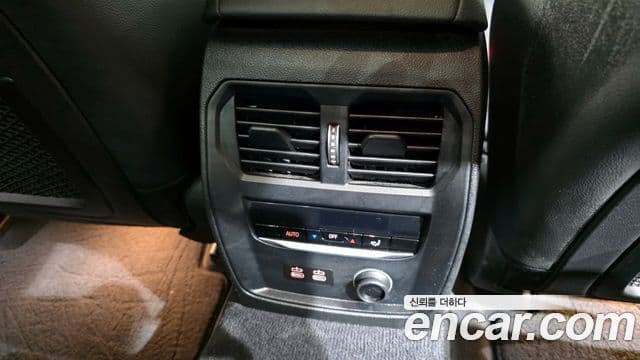 BMW 3 Series 2020 — ფოტო 19/20