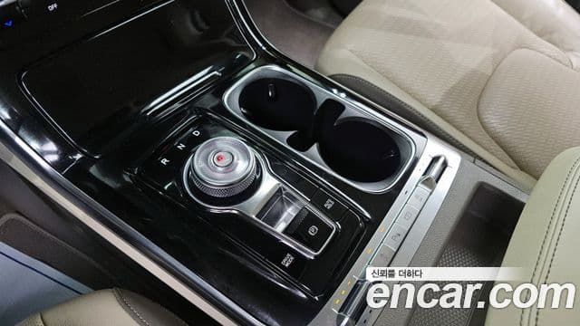 Kia Carnival 2021 — Фото 9/20