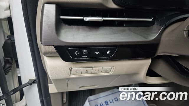 Kia Carnival 2021 — Фото 13/20