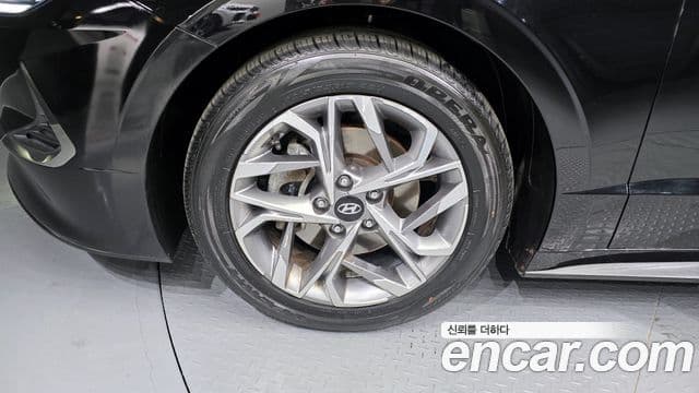 Hyundai Sonata Hybrid 2020 — Photo 7/20
