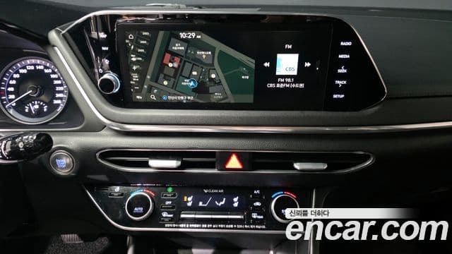Hyundai Sonata Hybrid 2020 — Photo 11/20