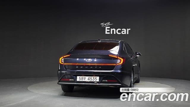 Hyundai Sonata Hybrid 2019 — ფოტო 9/20