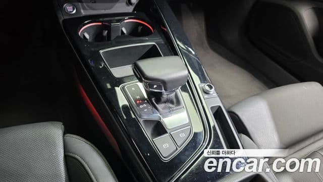 Audi A4 2022 — Şəkil 8/20