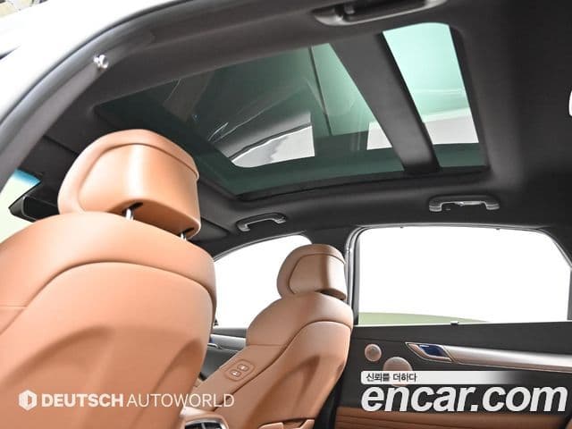 Genesis Electrified G80 2022 — ფოტო 19/20