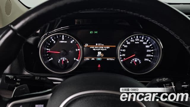 Kia Carnival 2021 — Фото 6/20