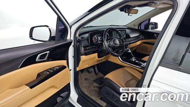 Kia Carnival 2021 — Фото 11/20