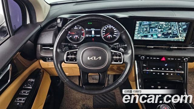 Kia Carnival 2021 — Фото 12/20
