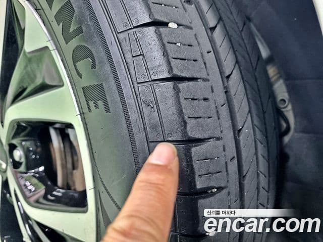Kia Carnival 2021 — Фото 18/20