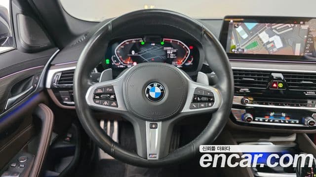 BMW 5 Series 2021 — ფოტო 14/20