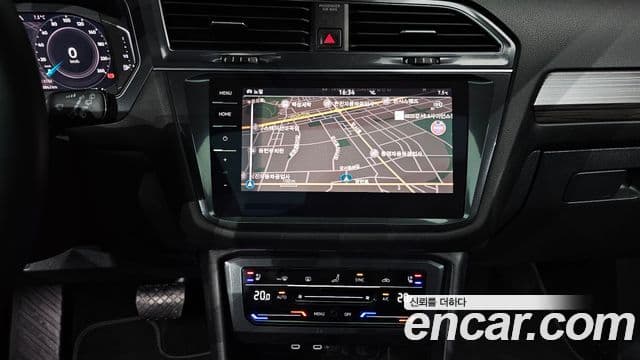 Volkswagen Tiguan Allspace 2023 — ფოტო 14/20