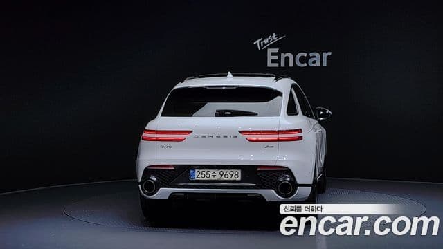 Genesis GV70 2021 — ფოტო 4/20