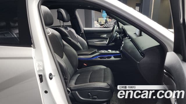 Genesis GV70 2021 — ფოტო 11/20