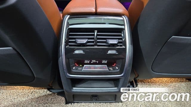 BMW X5 2021 — ფოტო 19/20