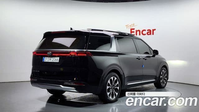 Kia Carnival 2020 — Фото 2/20