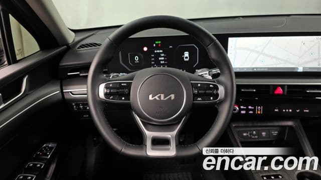 Kia K5 2025 — Photo 3/20