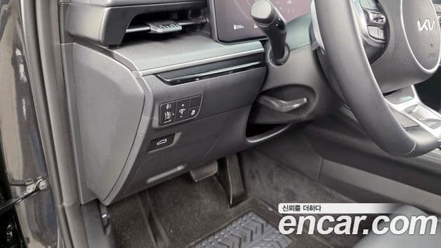 Kia K5 2025 — Photo 12/20