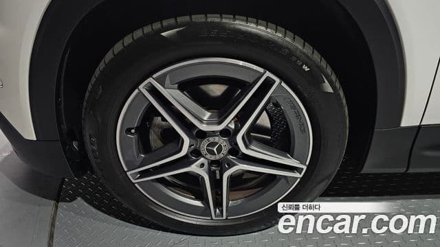 Mercedes-Benz GLB-Class 2022 — ფოტო 5/20