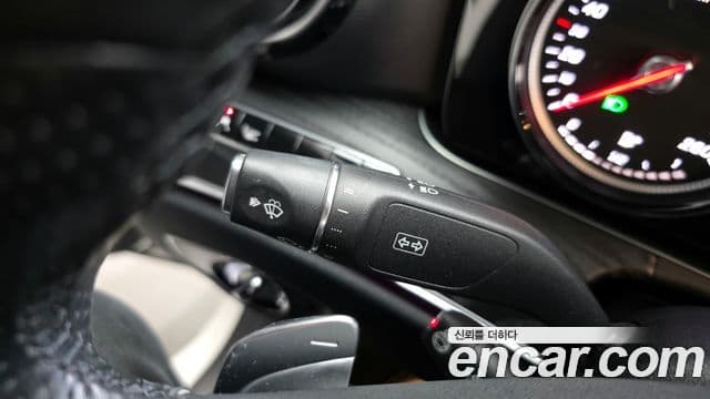 Mercedes-Benz E-Class 2018 — ფოტო 14/20