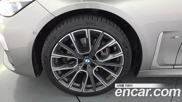 BMW 7 Series 2021 — Photo 6/20