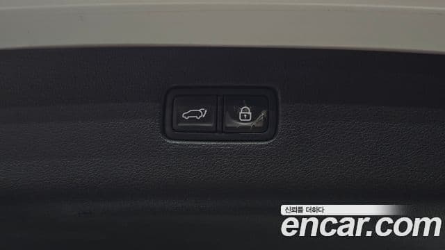 Genesis GV80 2021 — ფოტო 18/20