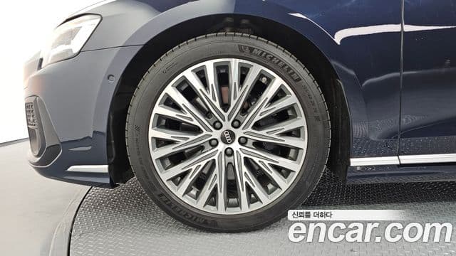 Audi A8 2022 — Photo 15/20