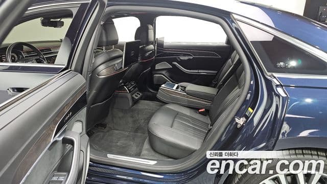 Audi A8 2022 — Photo 13/20