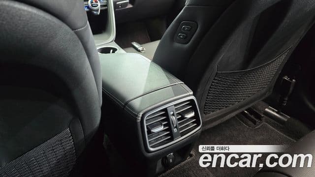 Genesis G70 2022 — Photo 4/20