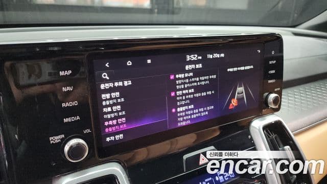 Kia Sorento 2021 — ფოტო 16/20