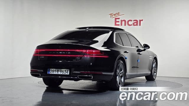 Genesis G90 2022 — Şəkil 1/20