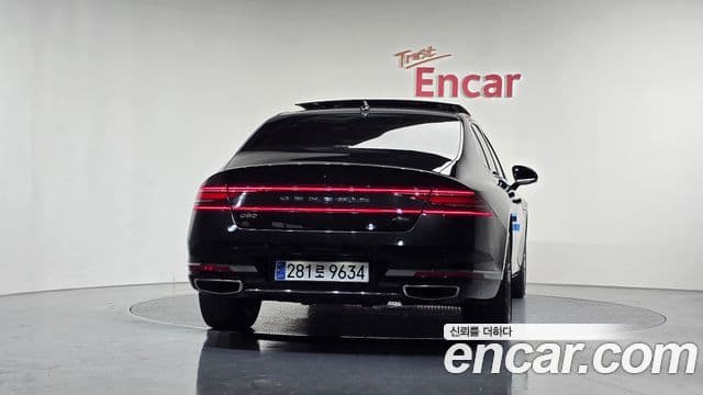 Genesis G90 2022 — Şəkil 2/20