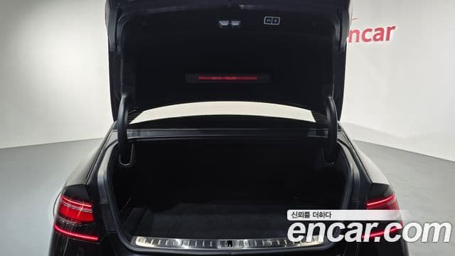 Genesis G90 2022 — Şəkil 18/20