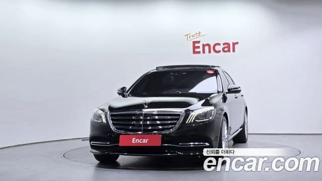 Mercedes-Benz S-Class 2019 — Photo 9/20