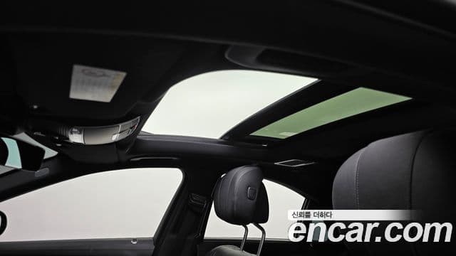 Mercedes-Benz S-Class 2019 — Photo 7/20