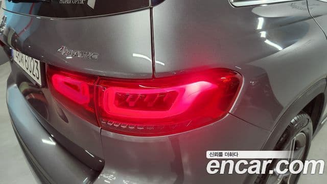Mercedes-Benz GLB-Class 2022 — Şəkil 14/18