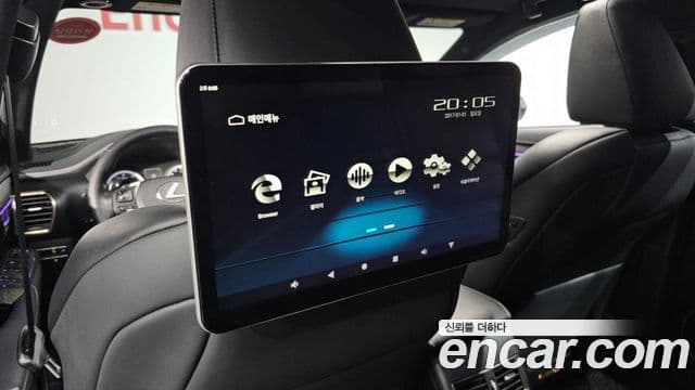Lexus NX300 2020 — ფოტო 19/20
