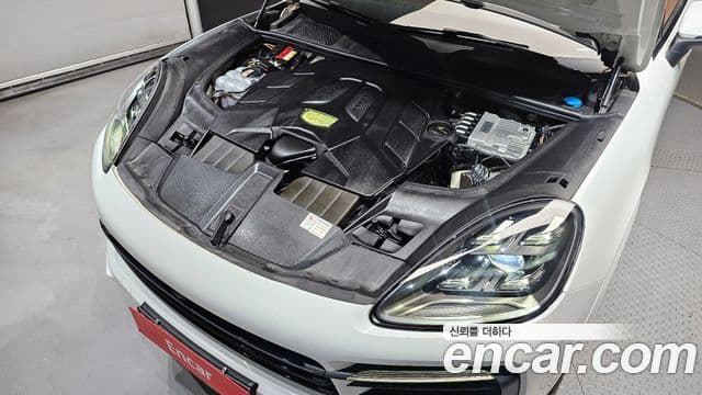 Porsche Cayenne 2020 — Şəkil 6/20